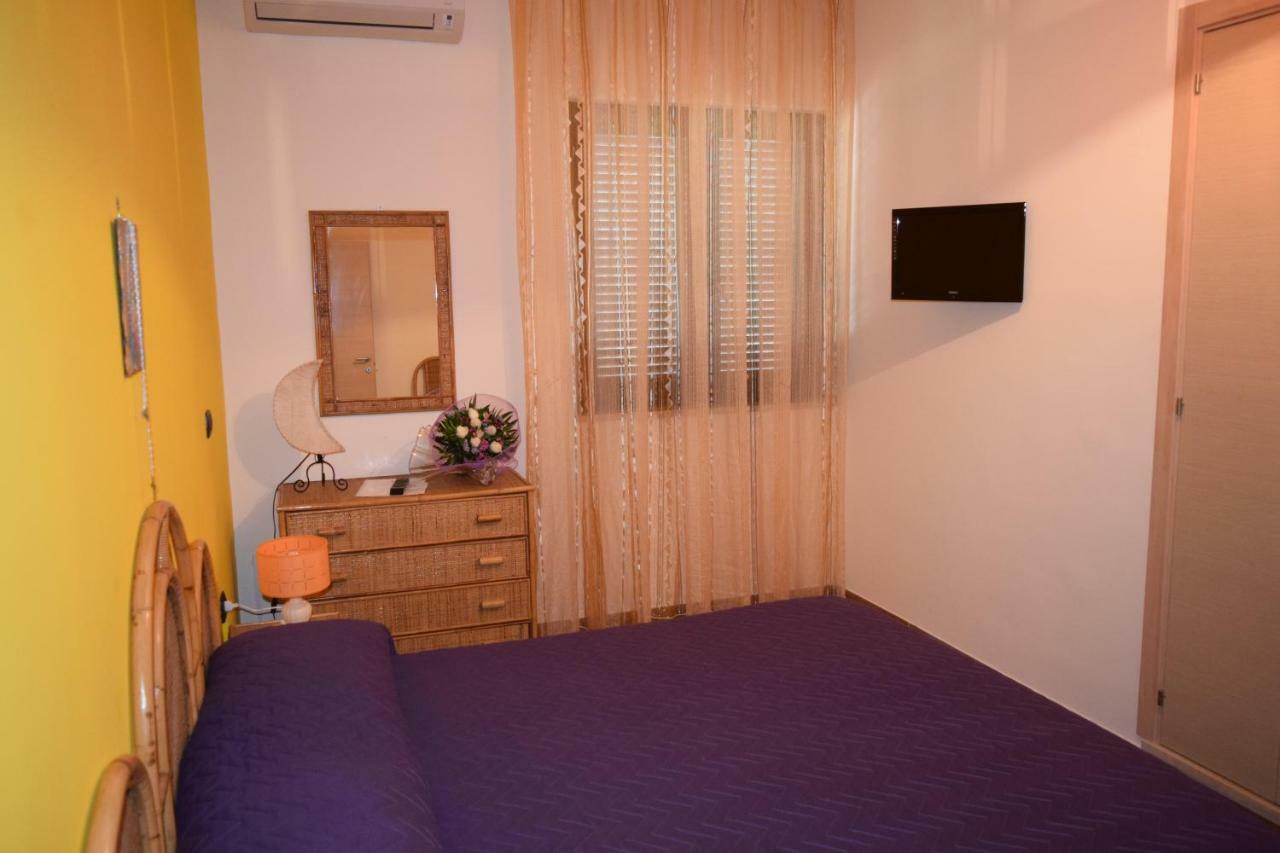 Bed &Breakfast Pinetamare Bed & Breakfast Castel Volturno Luaran gambar